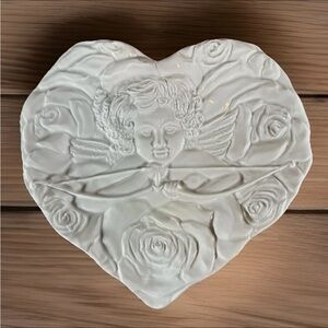 CHERUB Plate Vintage Ceramic Heart Shaped Dish Collectible Angels Made In Italy